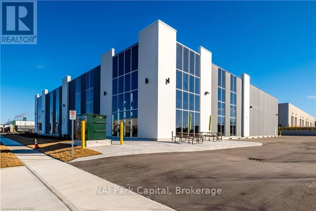 Warehouse for rent: 45 Goddard Crescent, Cambridge, Ontario N3E 0B1