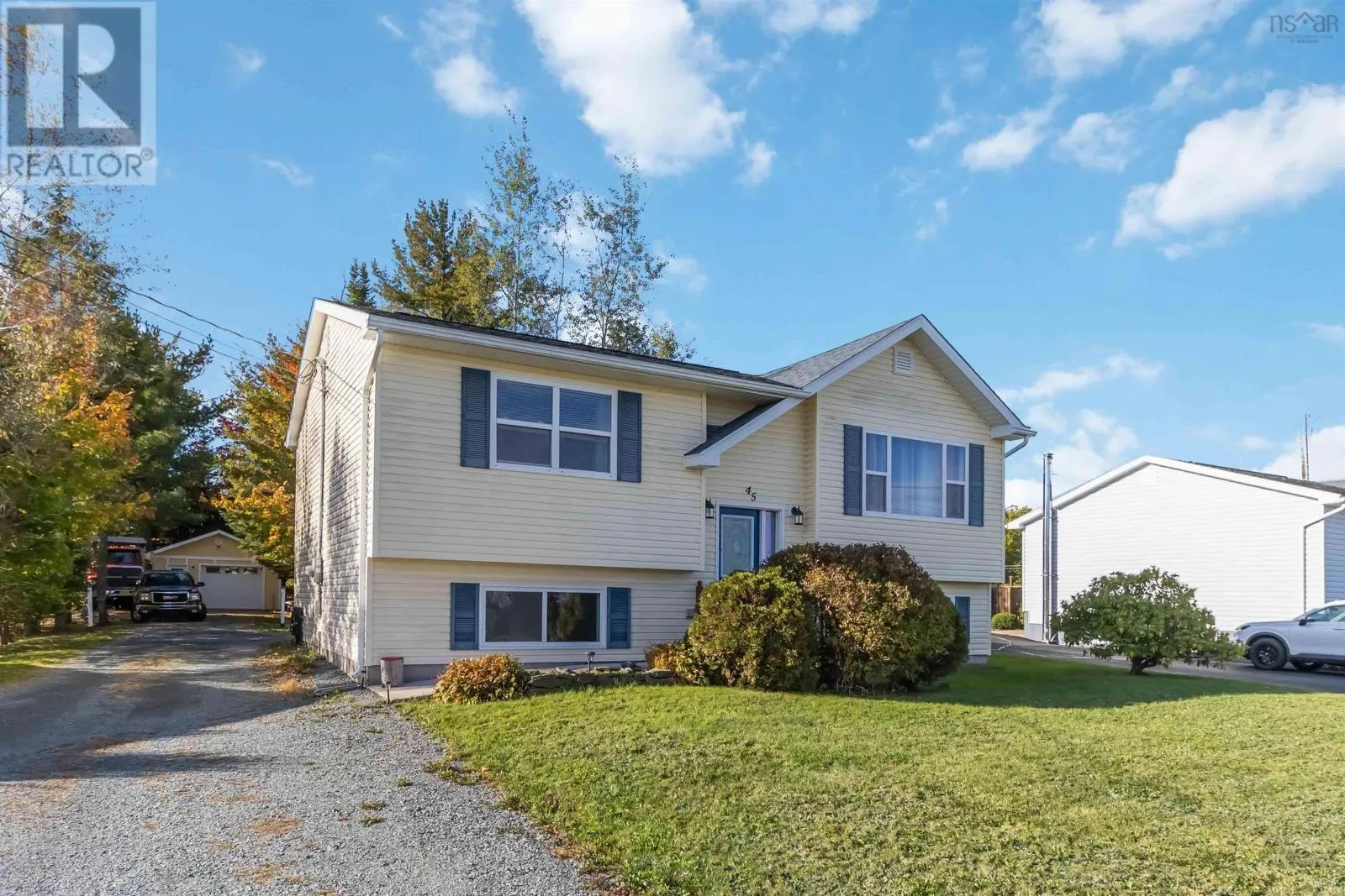 House for rent: 45 Grove Avenue, Beaver Bank, Nova Scotia B4G 1B7