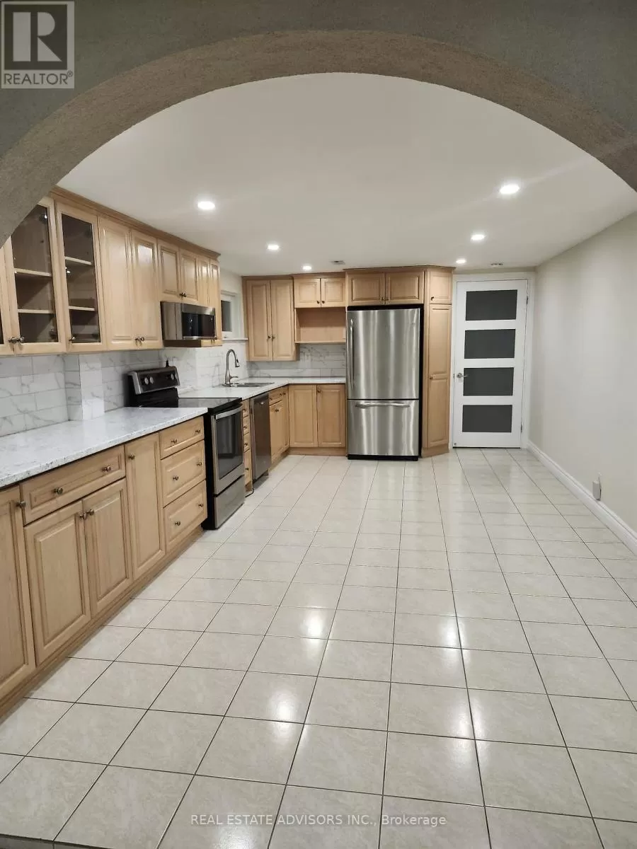 House for rent: 45 Hisey Crescent, Toronto, Ontario M3N 1T9