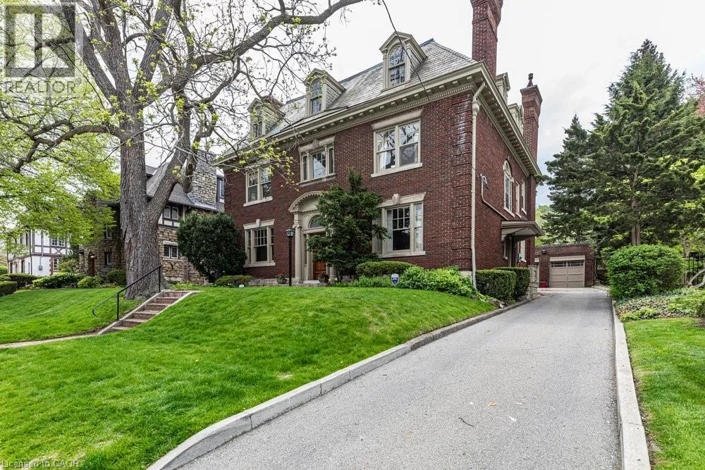 House for rent: 45 Markland Street, Hamilton, Ontario L8P 2J5