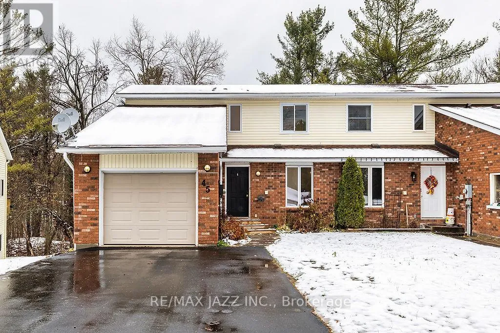 House for rent: 45 Milton Street, Bracebridge, Ontario P1L 1G9