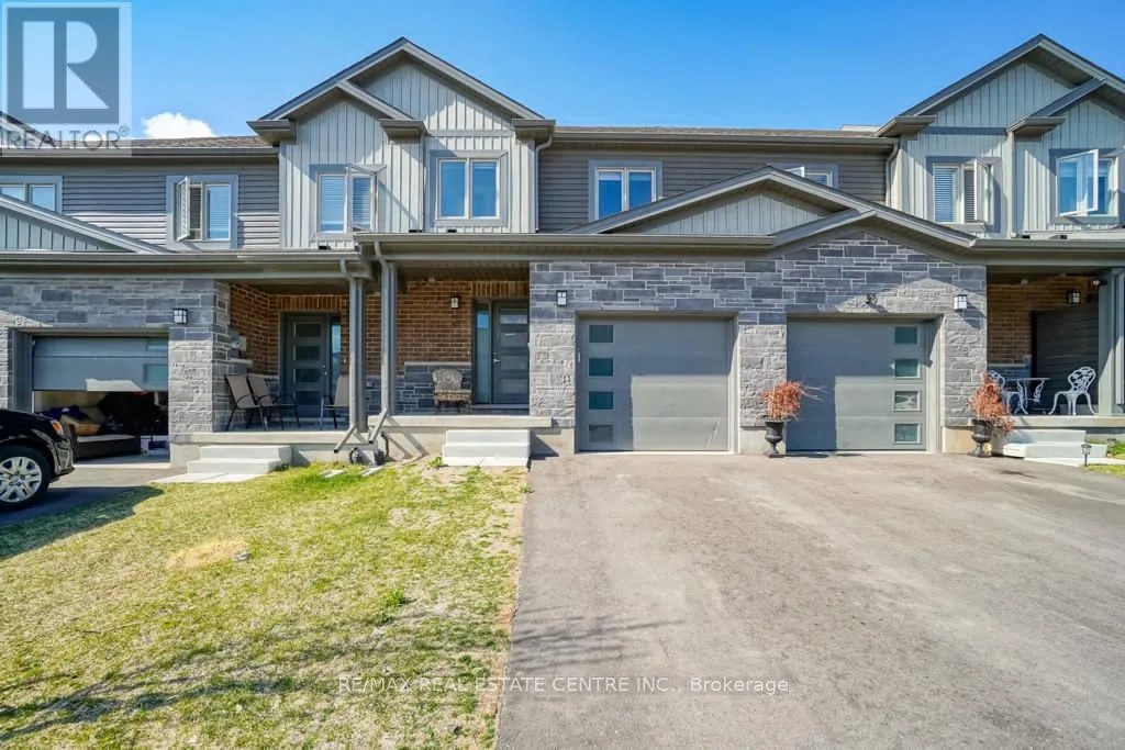 Row / Townhouse for rent: 45 Nieson Street, Cambridge, Ontario N1R 0B9