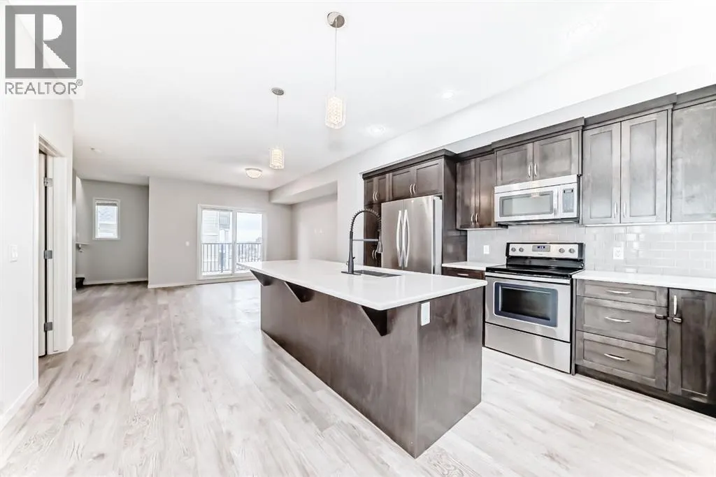 Row / Townhouse for rent: 45 Nolanlake Cove Nw, Calgary, Alberta T3R 0Z7