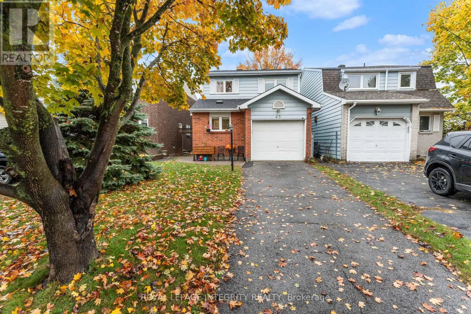 House for rent: 45 Wessex Road, Ottawa, Ontario K2J 1X2