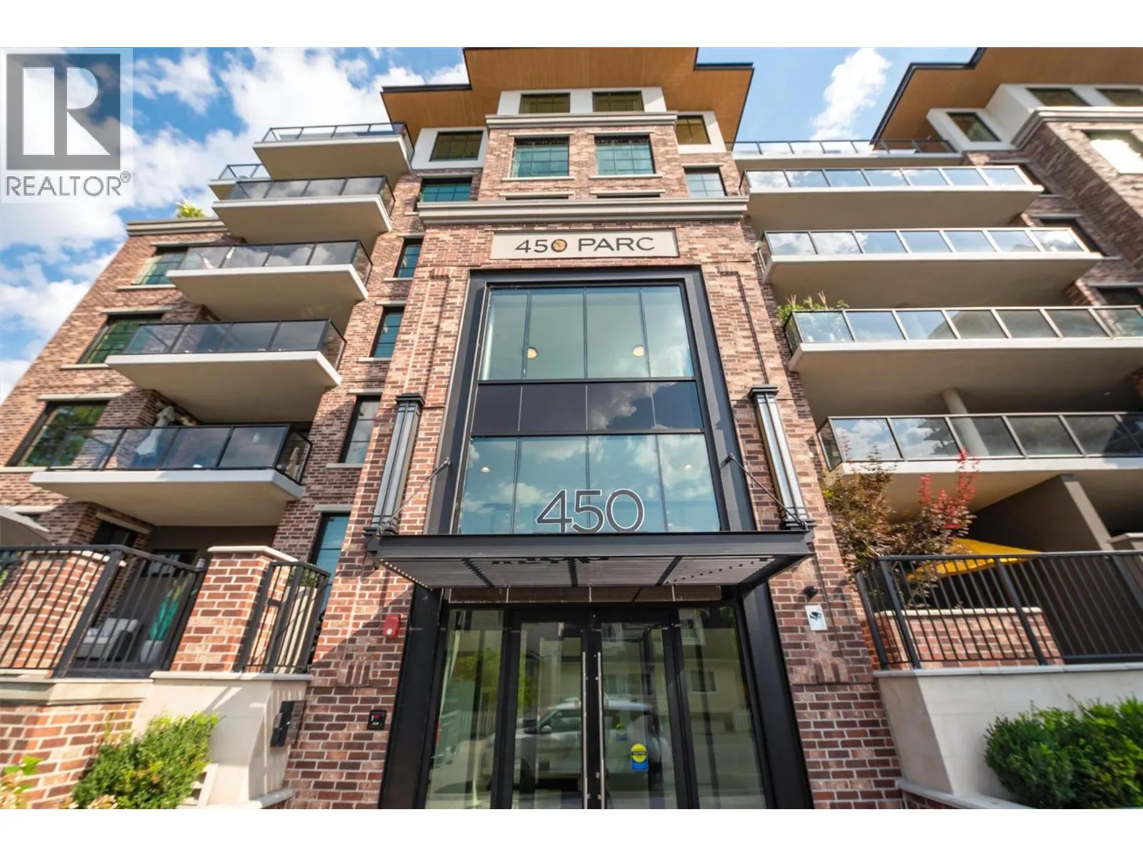 Apartment for rent: 450 Groves Avenue Unit# 102, Kelowna, British Columbia V1Y 4Y5