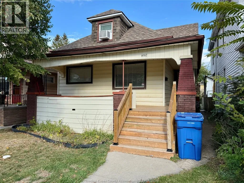 House for rent: 450 Pierre Avenue, Windsor, Ontario N9A 2K2