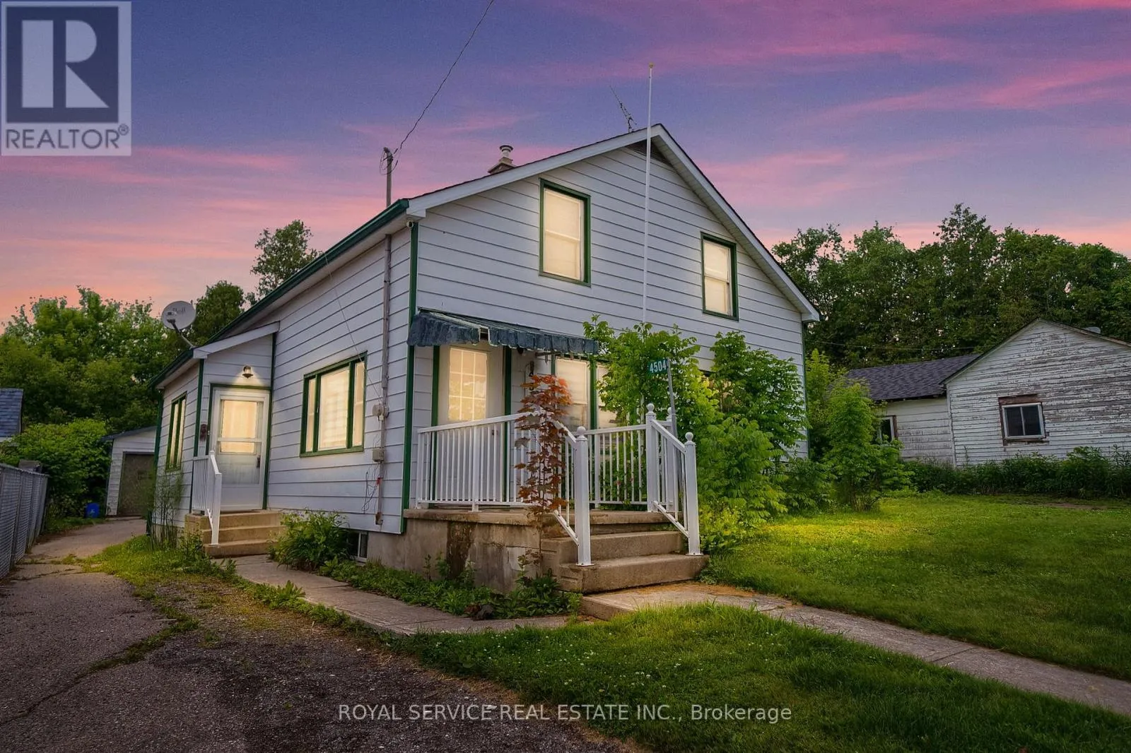 House for rent: 4504 Hwy 2 Highway, Clarington, Ontario L0A 1J0