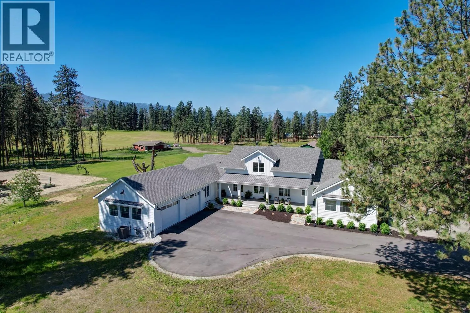 House for rent: 4510-4520 Stewart Road E, Kelowna, British Columbia V1W 4C1