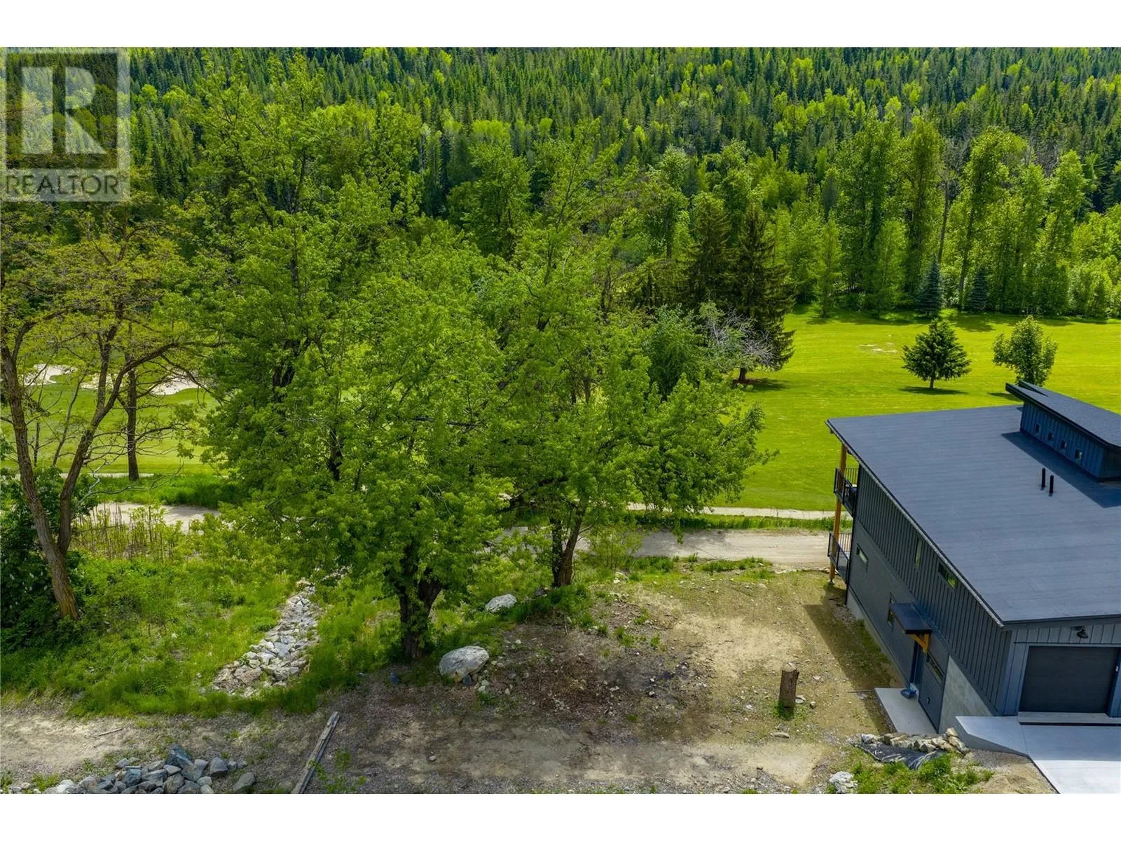 Other for rent: 453 Copper Road, Rossland, British Columbia V0G 1Y0