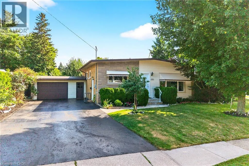 House for rent: 4542 Nancy Drive, Niagara Falls, Ontario L2E 5L3