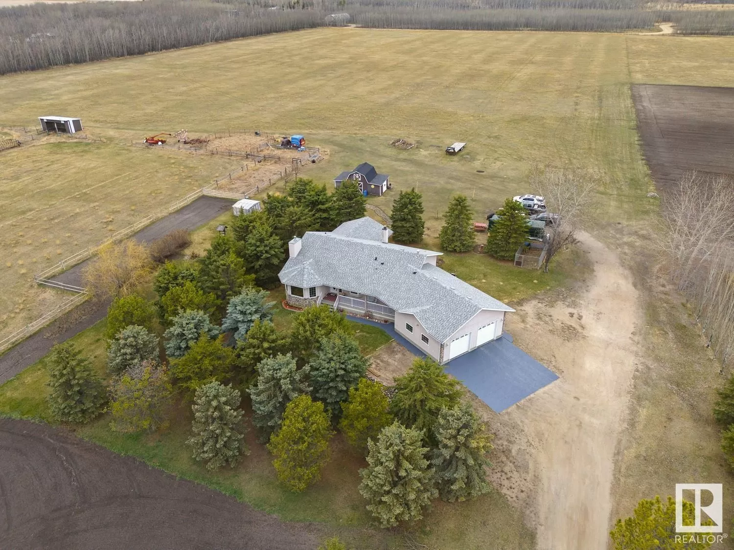 House for rent: 45424 Hwy 660 Hi, Rural Bonnyville M.D., Alberta T9N 2G6