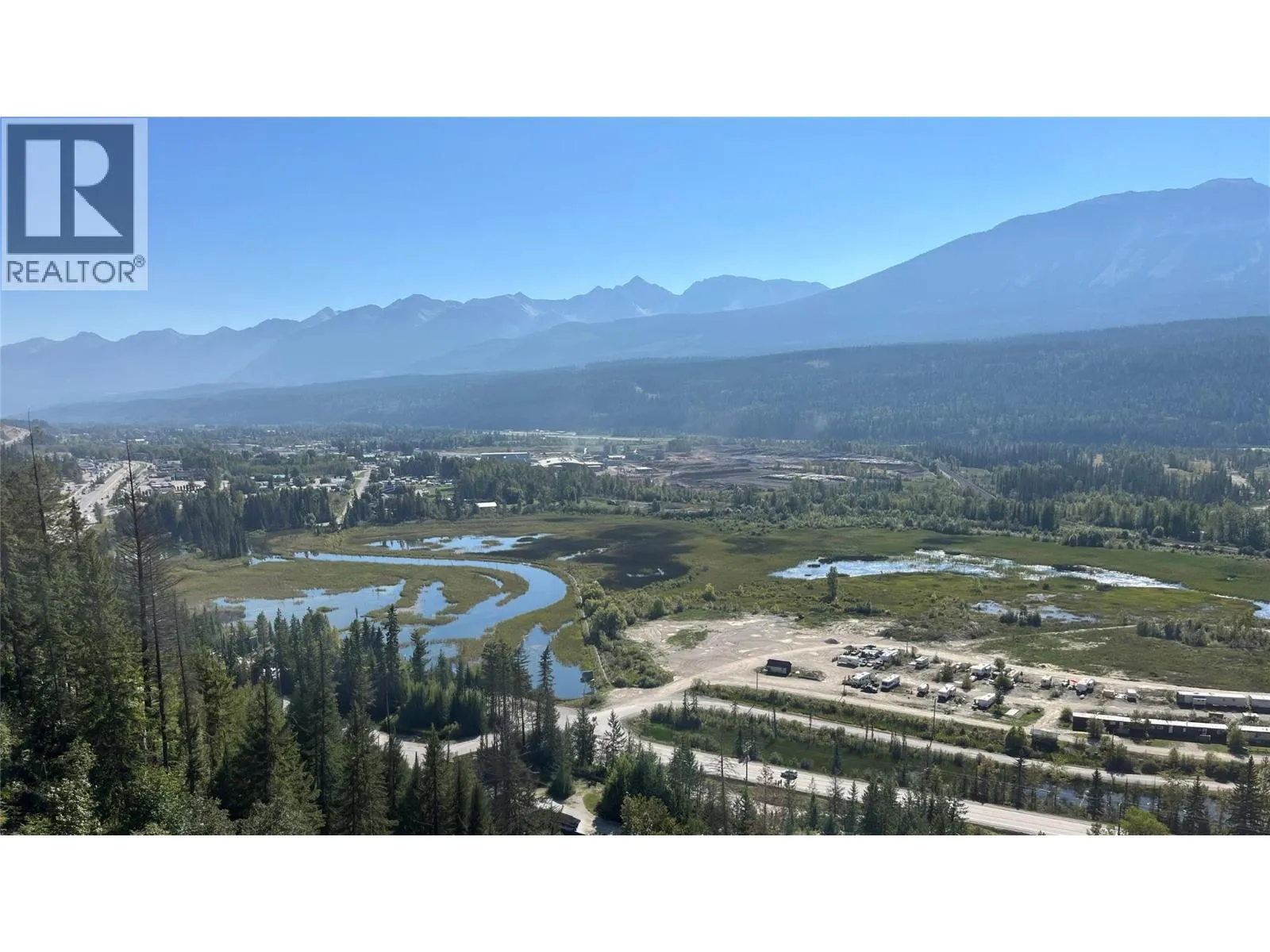 Residential Commercial Mix for rent: 457 Anderson Road, Golden, British Columbia V0A 1H1