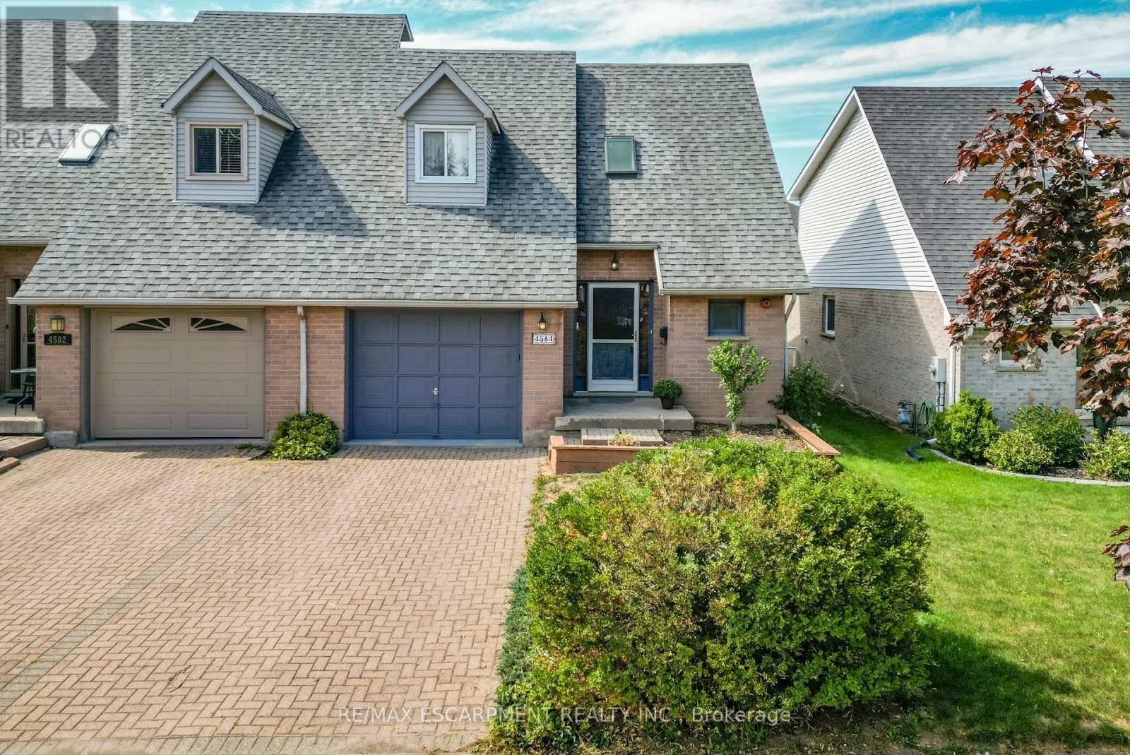 Row / Townhouse for rent: 4584 Juniper Court, Lincoln, Ontario L3J 0C8