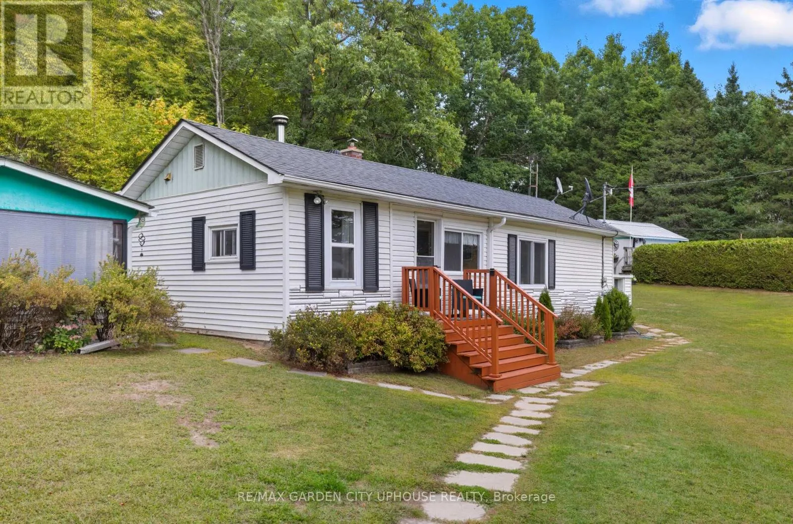 House for rent: 4588 Mcdonalds Corners Road, Lanark Highlands, Ontario K0G 1M0