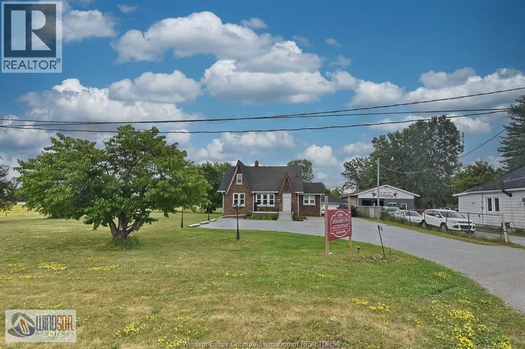 4590 Walker, Windsor, Ontario N8W 5V6