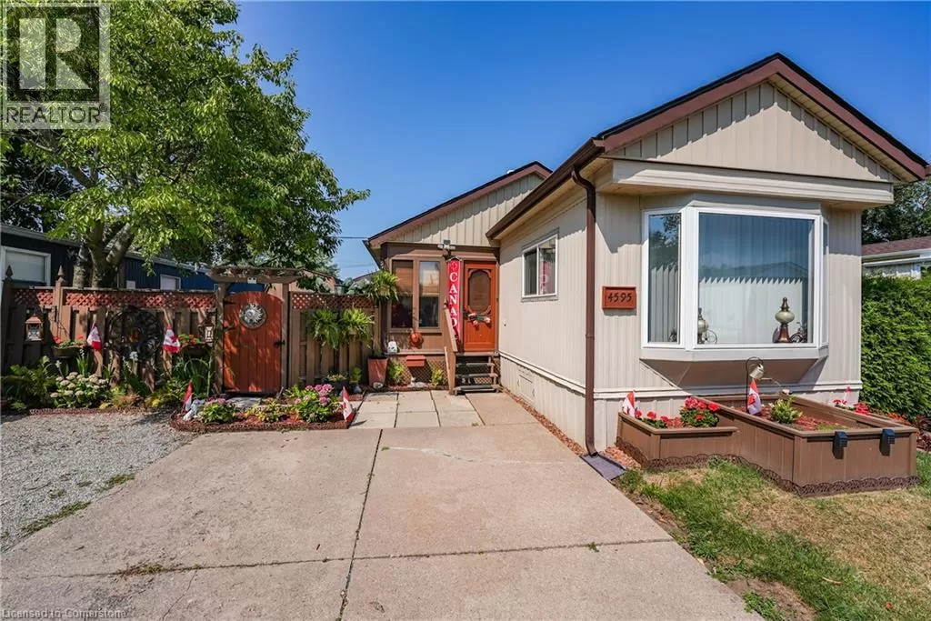 Mobile Home for rent: 4595 Martha Lane, Beamsville, Ontario L3J 0W1