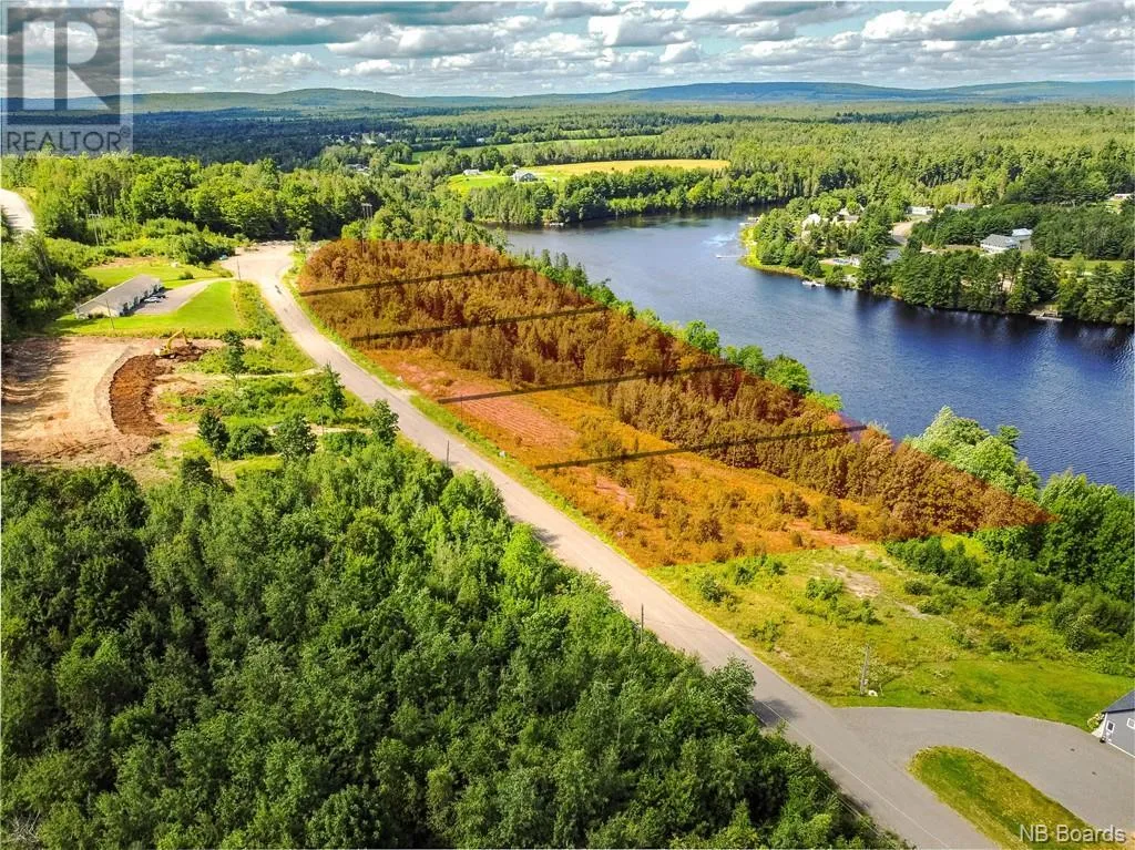 46 Clearview Court, Nackawic, New Brunswick E6G 1V2