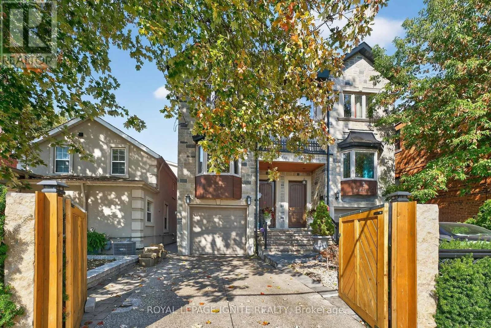 House for rent: 46 Lambton Avenue, Toronto, Ontario M6N 2S1