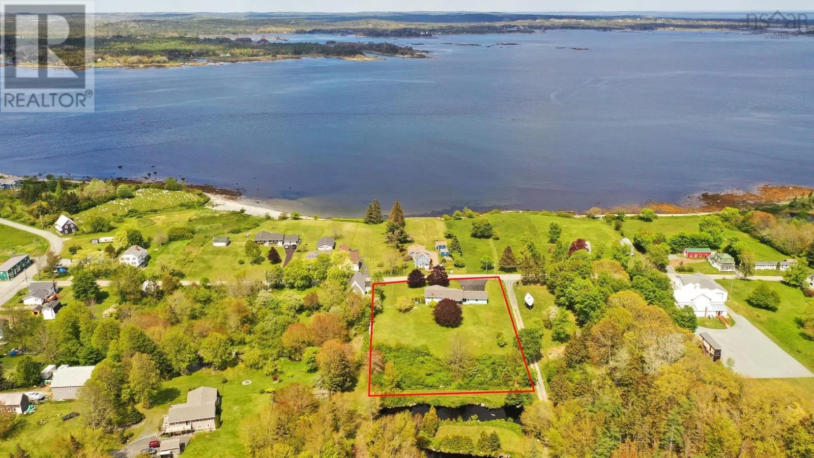 House for rent: 46 Long Cove Road, Port Medway, Nova Scotia B0J 2T0