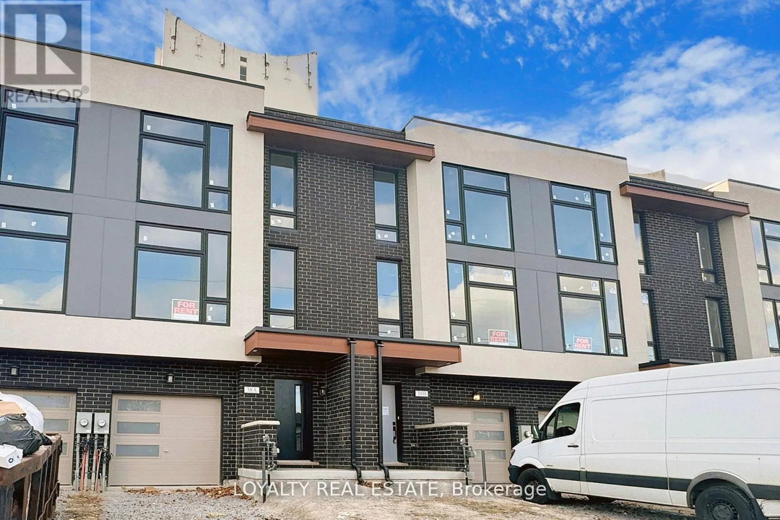 Row / Townhouse for rent: 46 Monclova Road N, Toronto, Ontario M3M 0A6