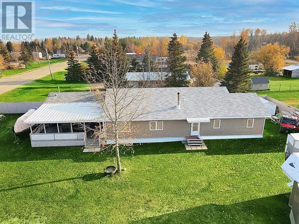 Manufactured Home for rent: 46, Peace River Avenue, Joussard, Alberta T0G 1J0