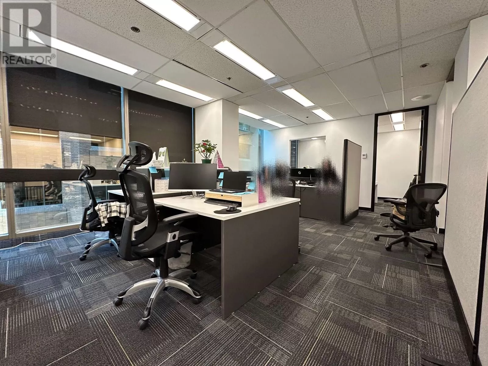 460 1140 W Pender Street, Vancouver, British Columbia V6E 2S1