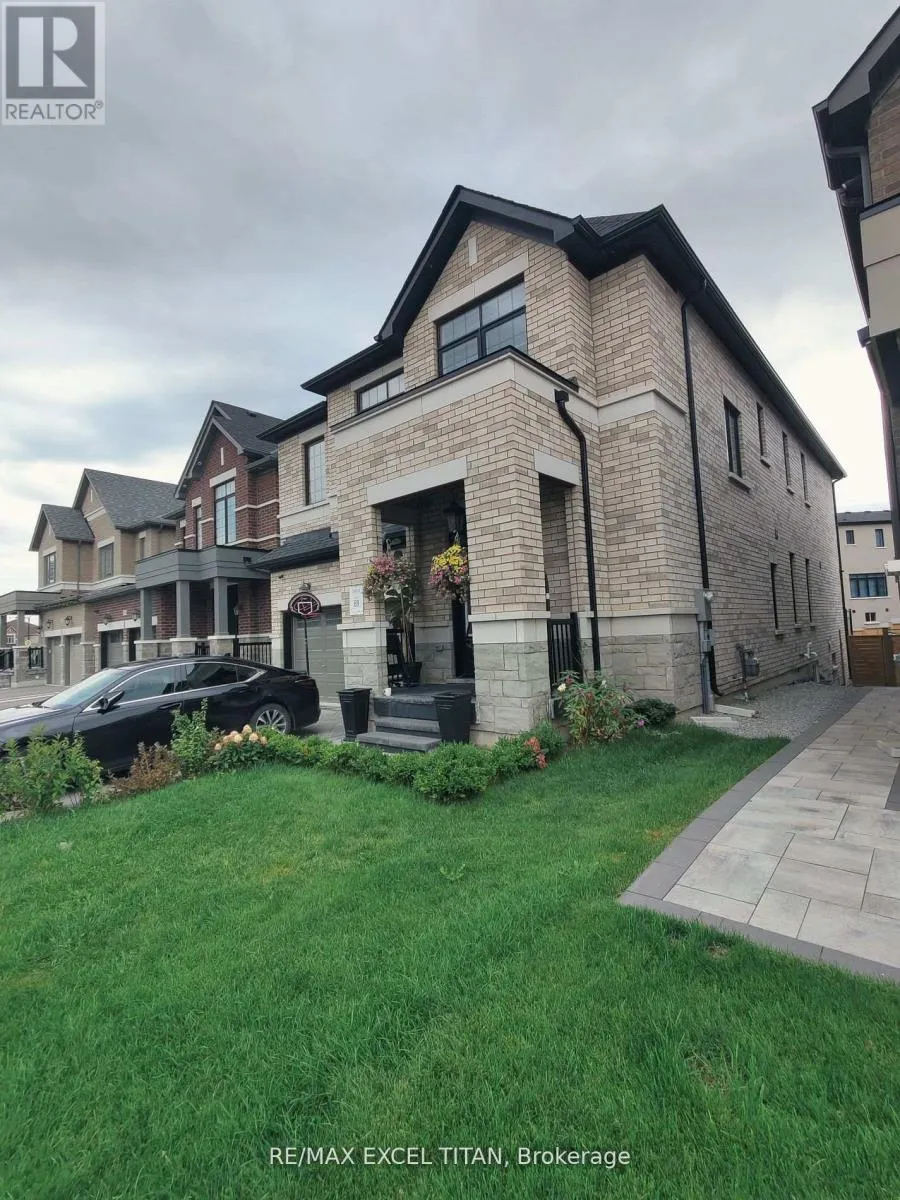 House for rent: 460 Mactier Drive, Vaughan, Ontario L4H 4L8