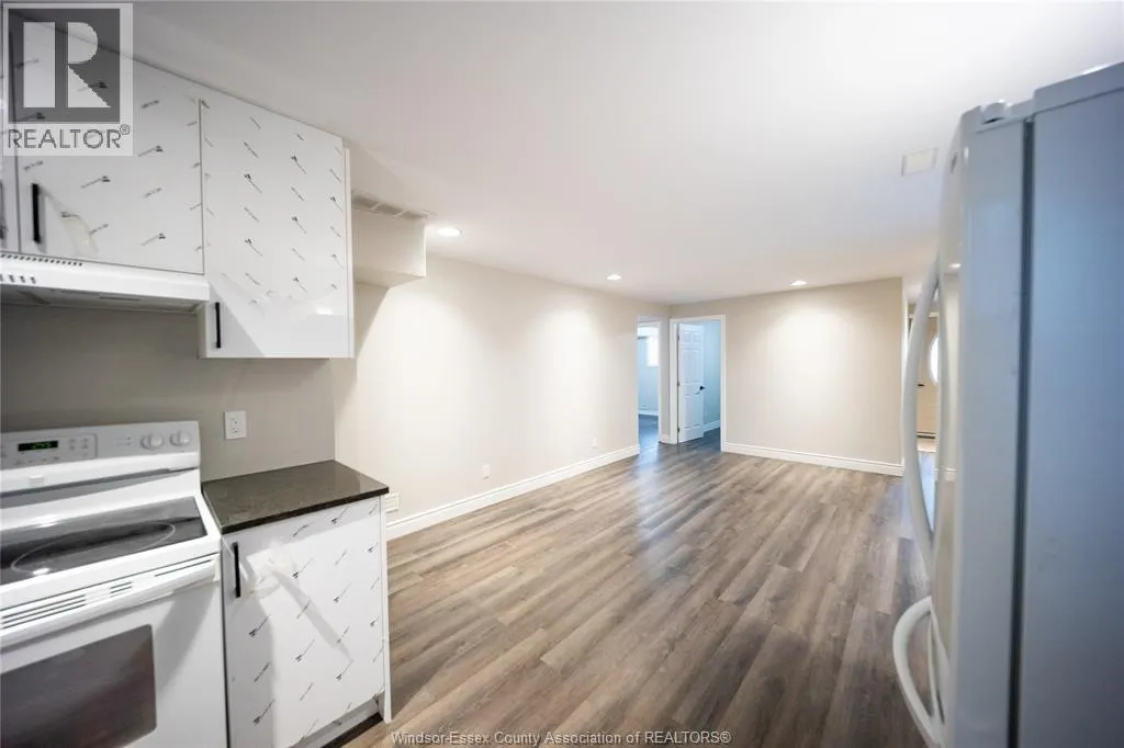 House for rent: 460 Merrill Avenue, LaSalle, Ontario N9H 3N7