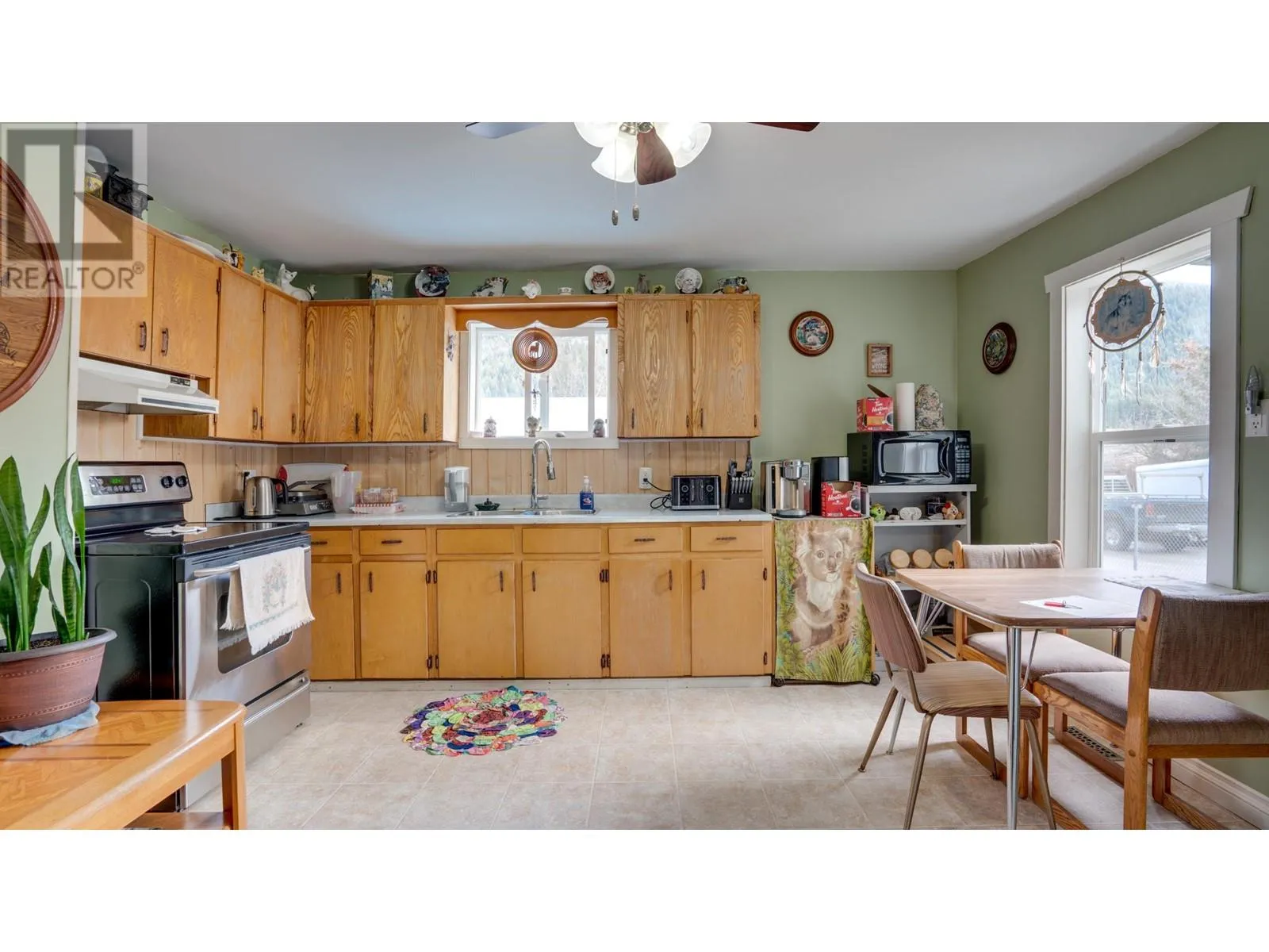 House for rent: 4600 50 Street Ne, Salmon Arm, British Columbia V1E 1Y6