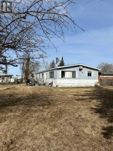 Manufactured Home for rent: 4600 53 Avenue, Grimshaw, Alberta T0H 1W0