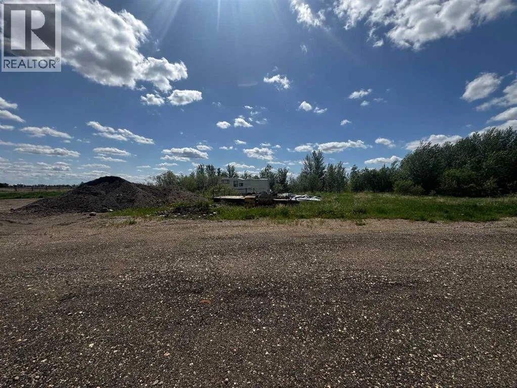 4601-4603 49 Avenue, Dewberry, Alberta T0B 0E3