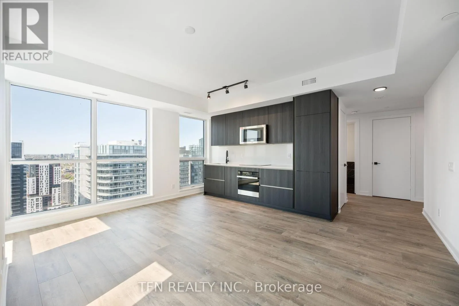 Apartment for rent: 4605 - 327 King Street W, Toronto, Ontario M5V 0W7