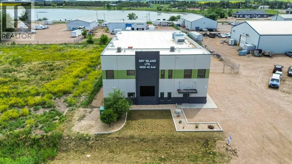 4609 46 Avenue, Stettler, Alberta T0C 2L0