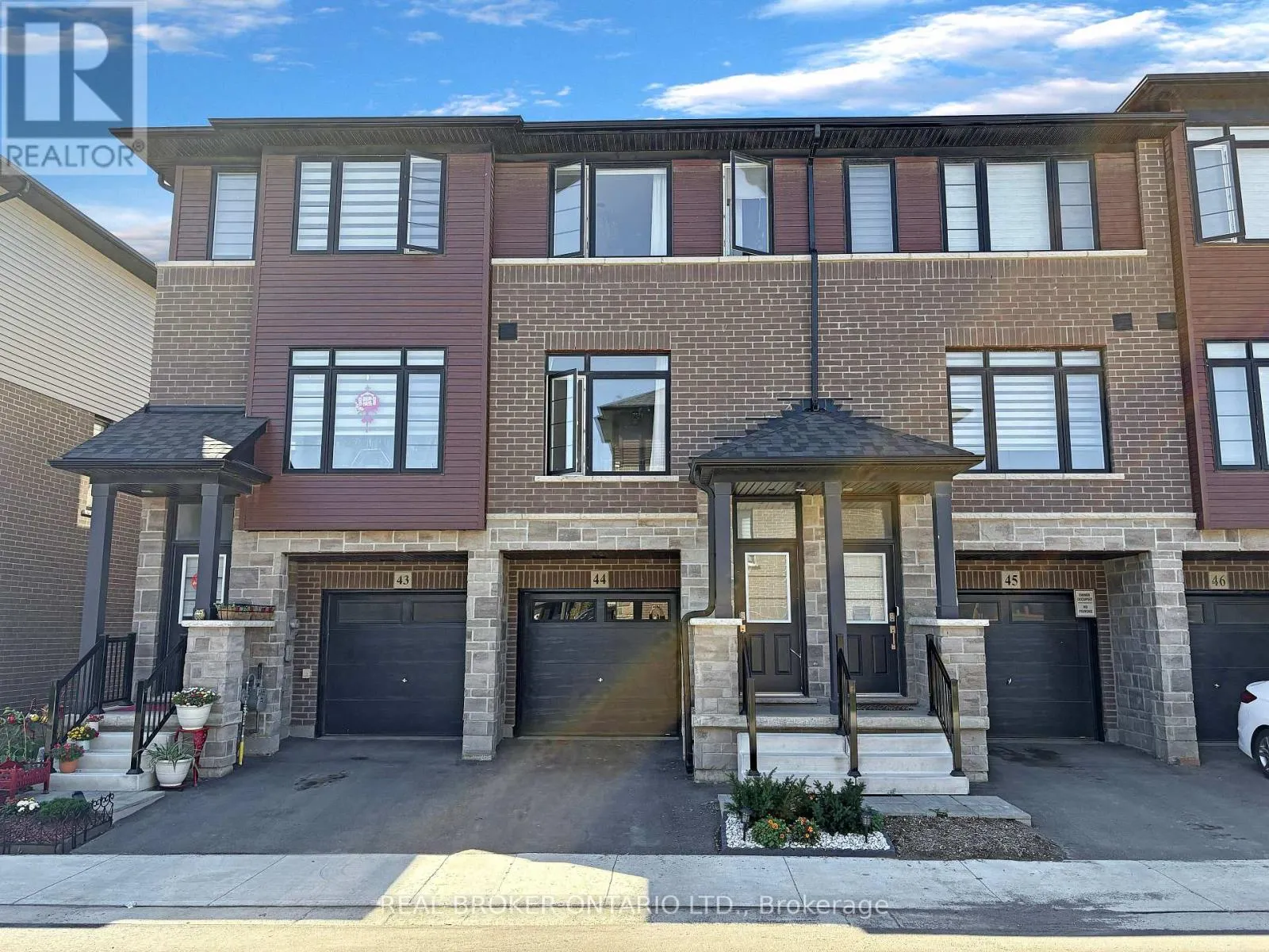 Row / Townhouse for rent: 461 Blackburn Drive, Brantford, Ontario N3T 0W9