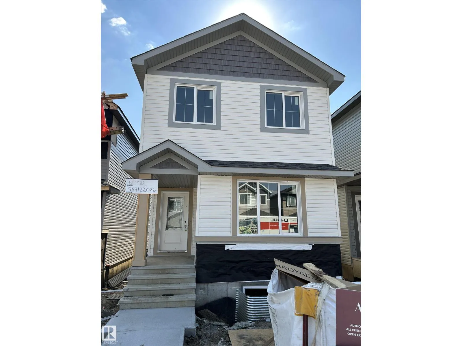 House for rent: 4611 177 Av Nw, Edmonton, Alberta T5Y 4B7