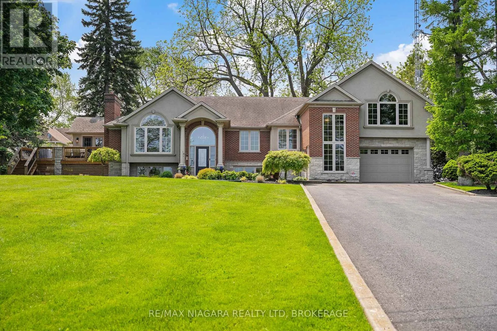 House for rent: 4618 Sandy Cove Drive, Lincoln, Ontario L0R 1B1