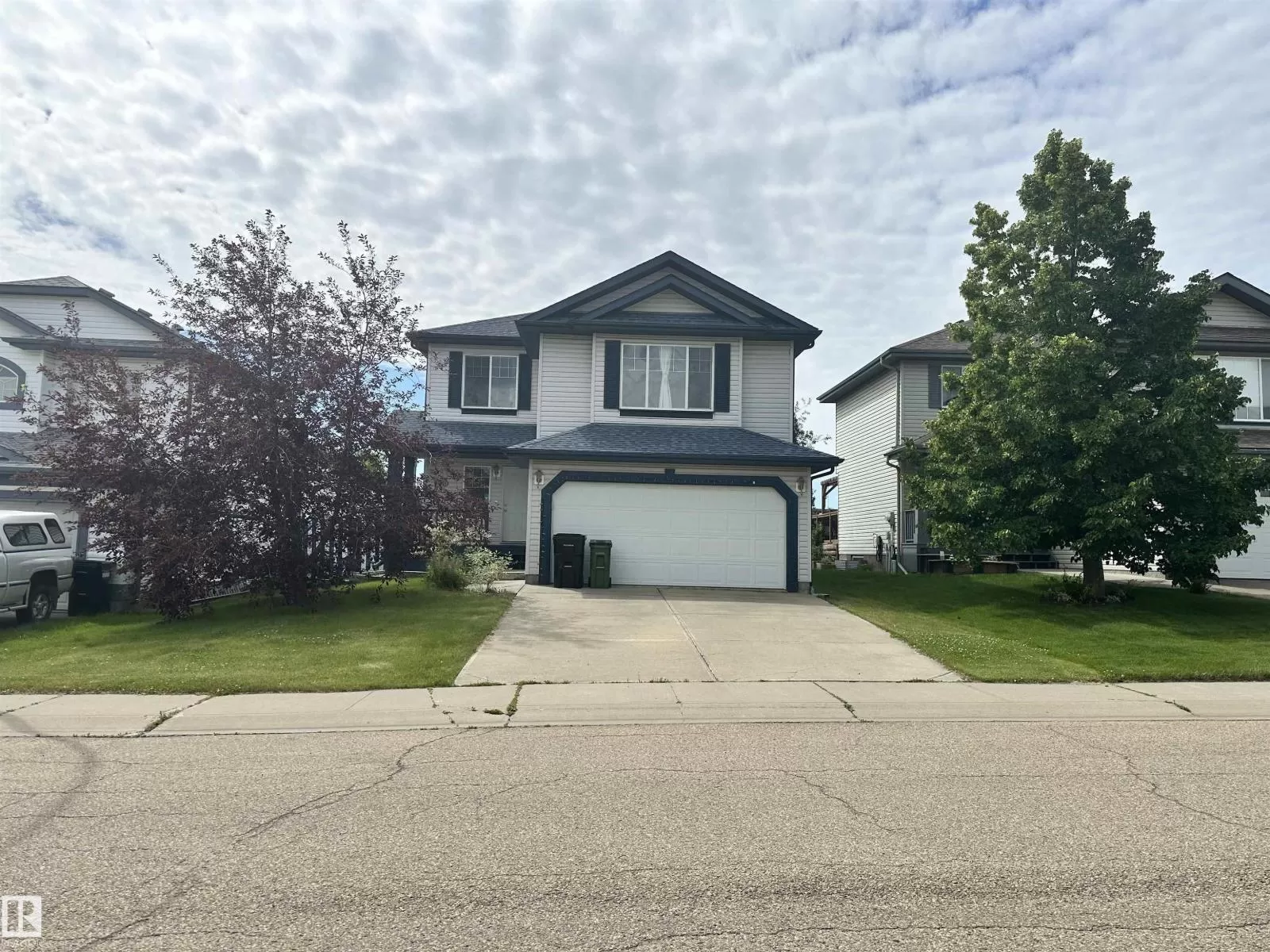 House for rent: 4619 151 Av Nw, Edmonton, Alberta T5Y 3A1