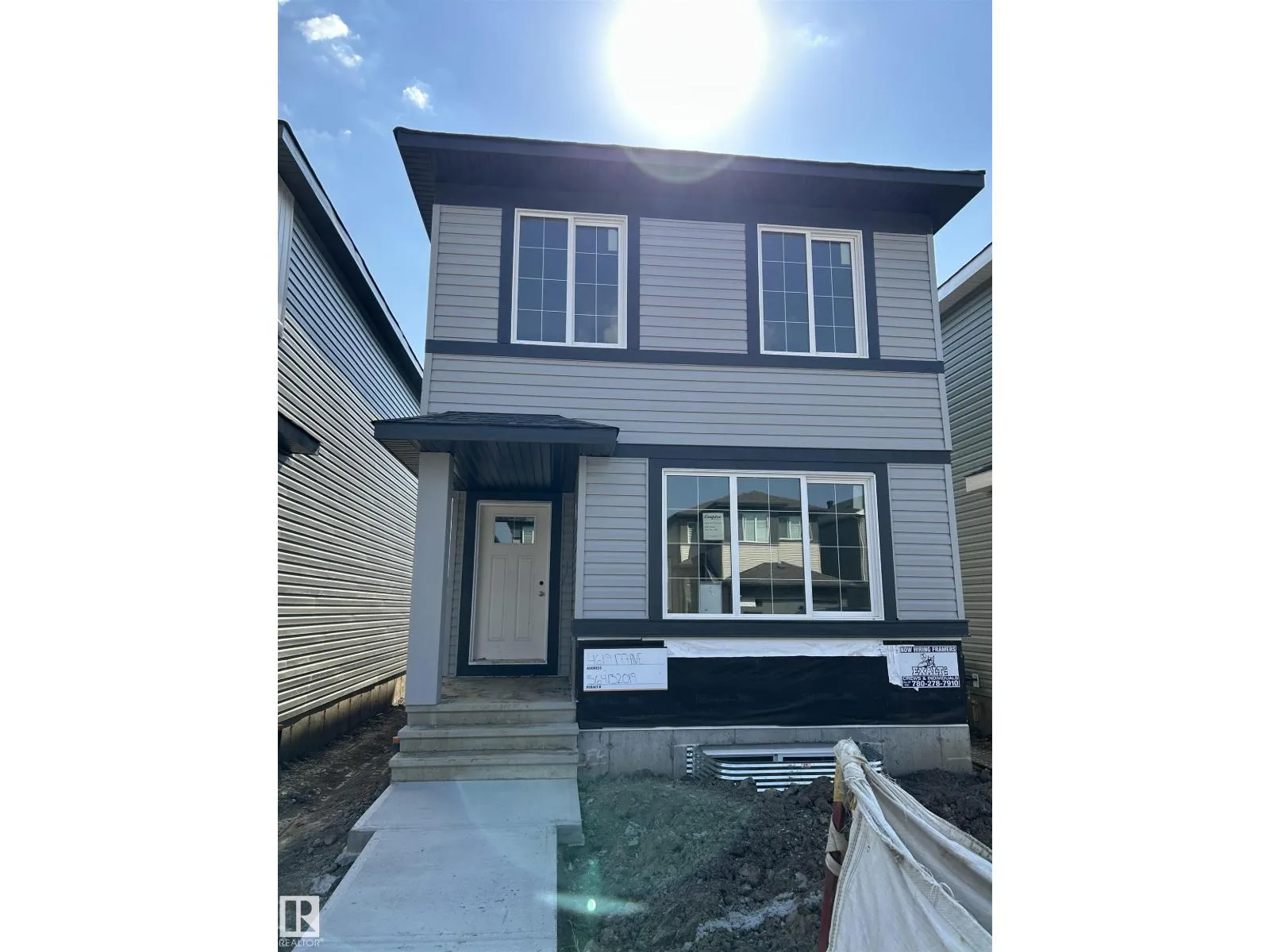 House for rent: 4619 177 Av Nw, Edmonton, Alberta T5Y 4B7