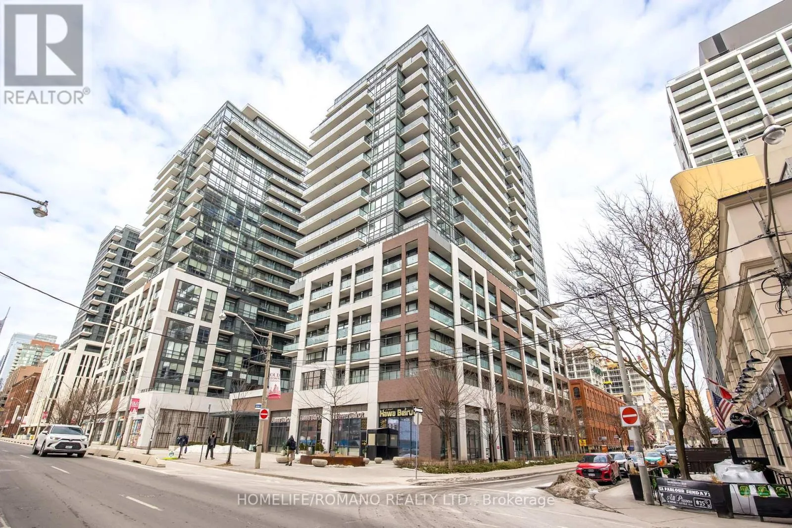 Retail for rent: 462 Adelaide Street E, Toronto, Ontario M5A 1N4