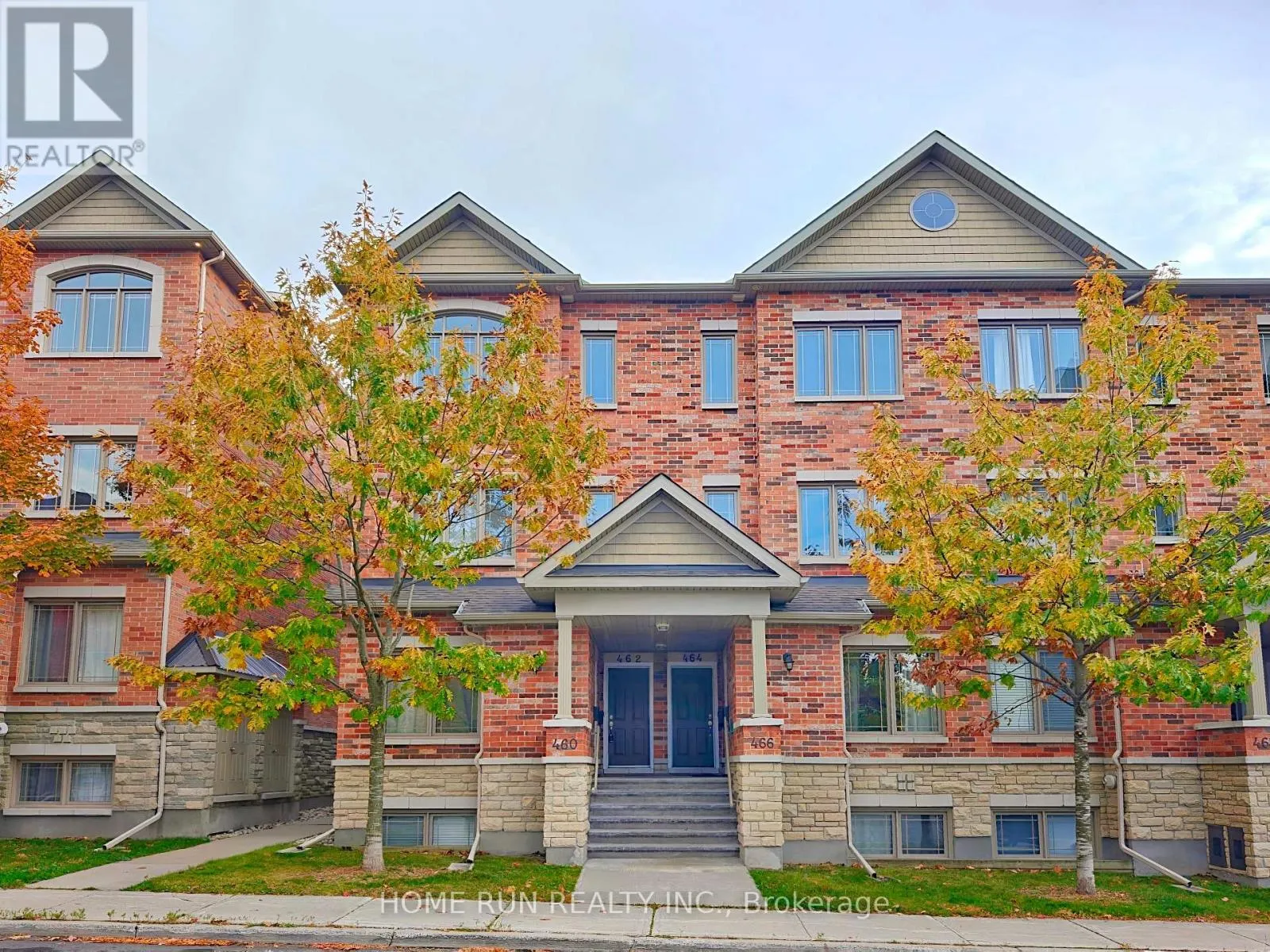 Row / Townhouse for rent: 462 Leboutillier Avenue, Ottawa, Ontario K1K 2V7