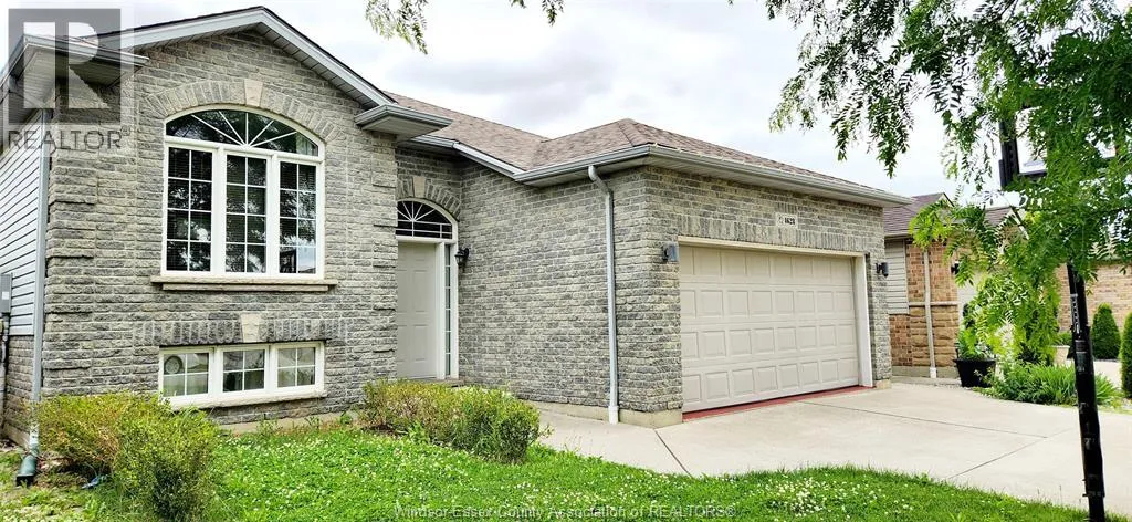 House for rent: 4628 Fontana, Windsor, Ontario N9G 3C8