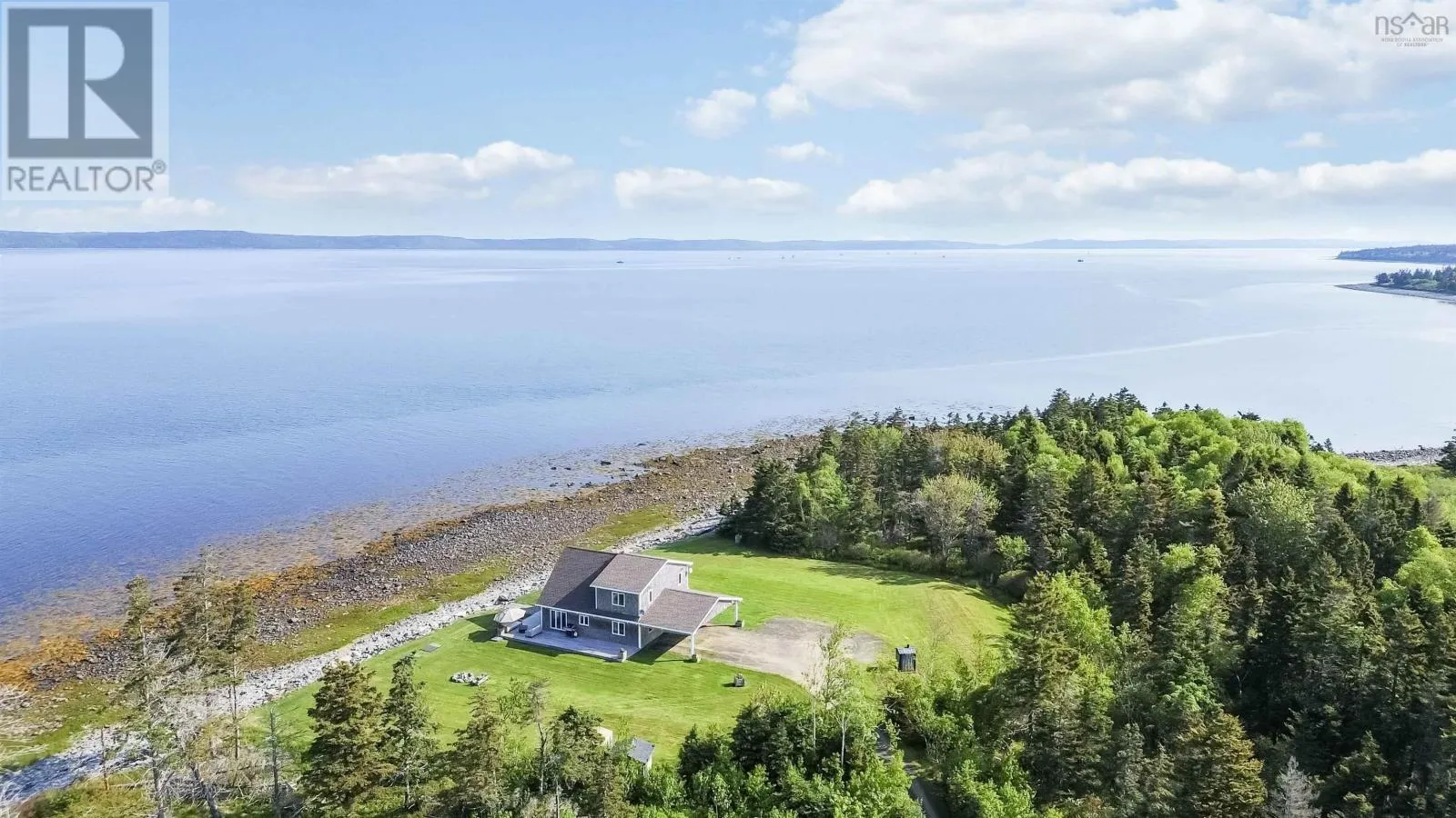 House for rent: 463 Fort Point Road, Weymouth North, Nova Scotia B0W 3T0