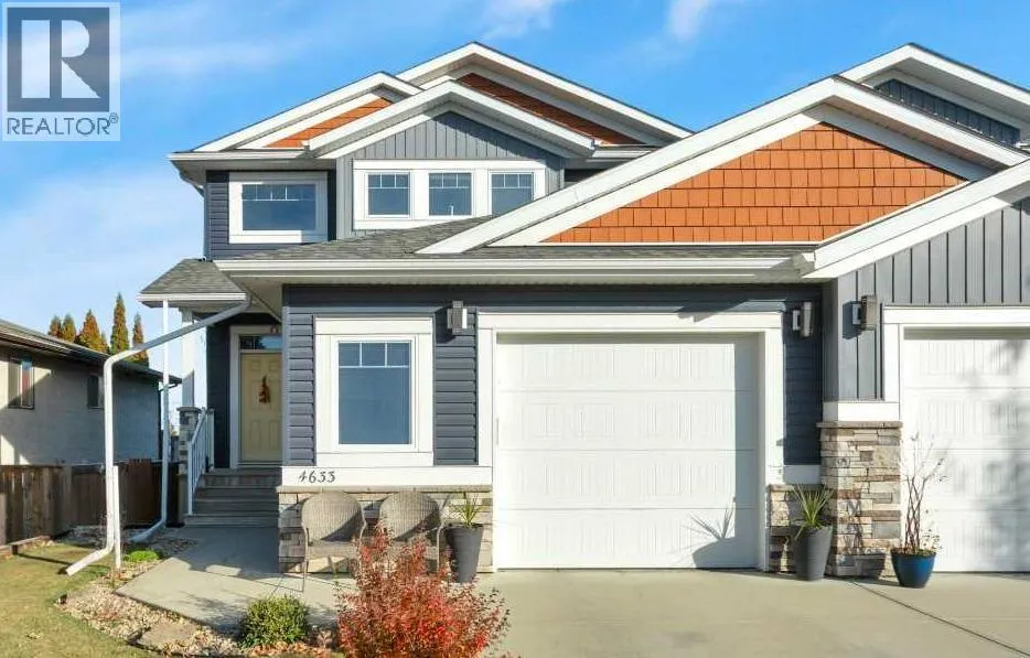 Duplex for rent: 4633 48 Street, Sylvan Lake, Alberta T4S 1L4