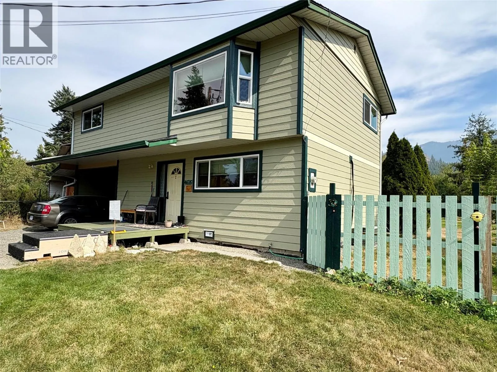 House for rent: 4636 Kivi Crescent Crescent, Barriere, British Columbia V0e 1E0