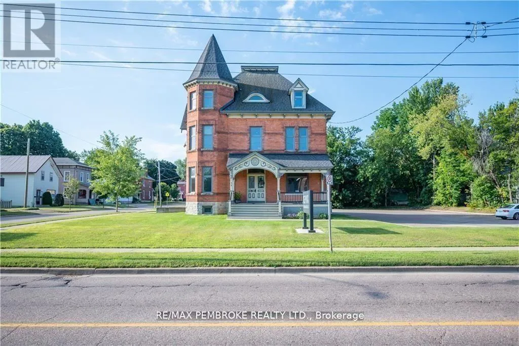 Offices for rent: 464 Pembroke Street W, Pembroke, Ontario K8A 5N9