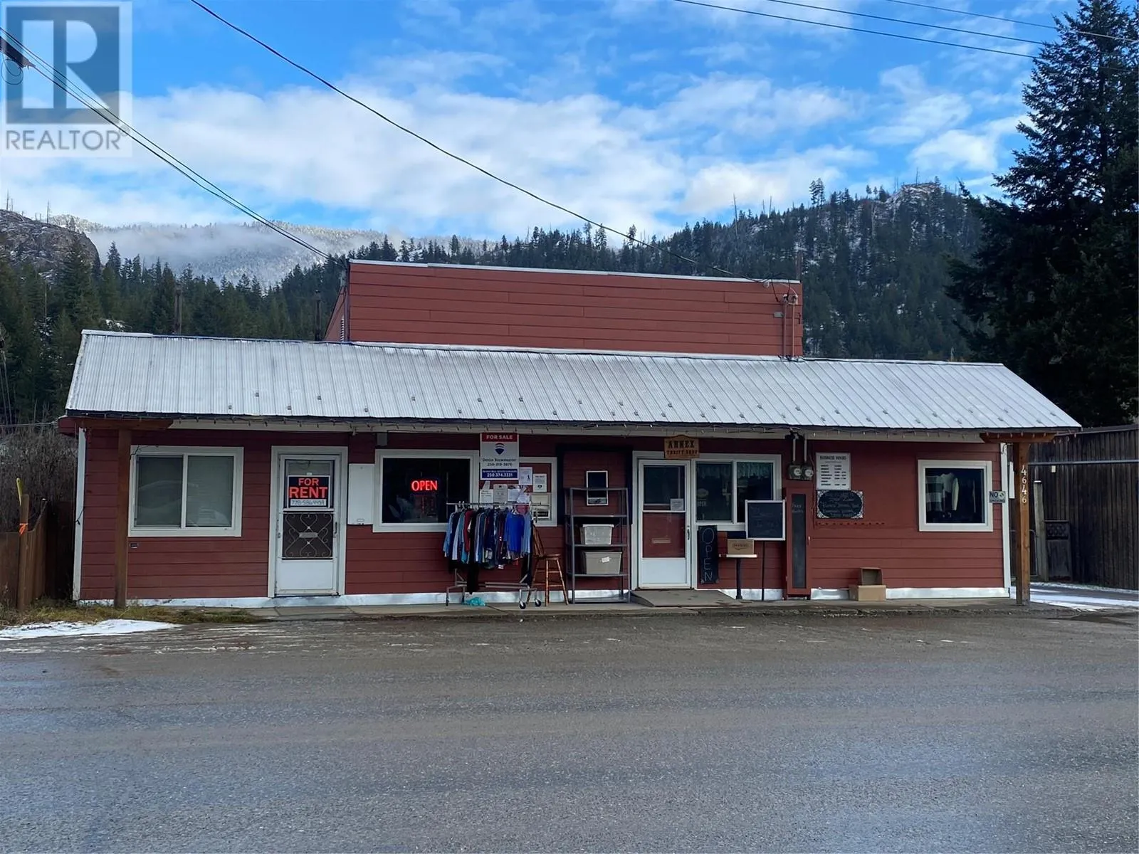 Residential Commercial Mix for rent: 4646 Barriere Town Road, Barriere, British Columbia V0E 1E0