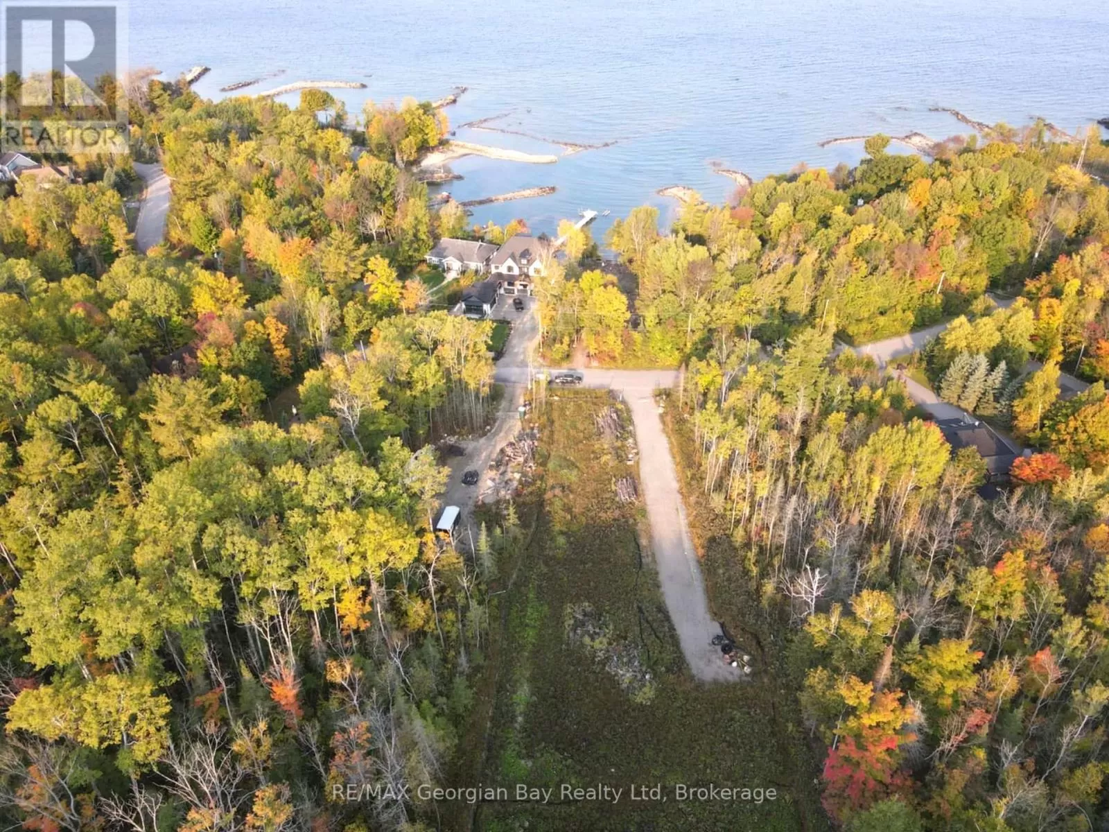 465 Silver Birch Drive, Tiny, Ontario L9M 0M5