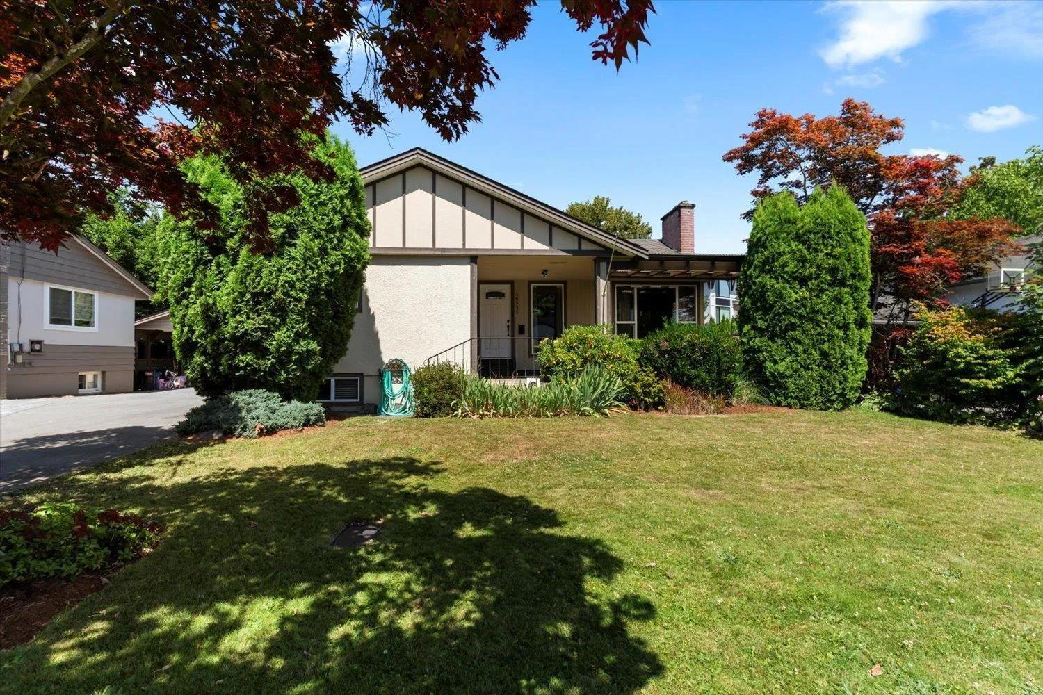 House for rent: 46535 Clayton Avenue|chilliwack Proper East, Chilliwack, British Columbia V2P 2L6