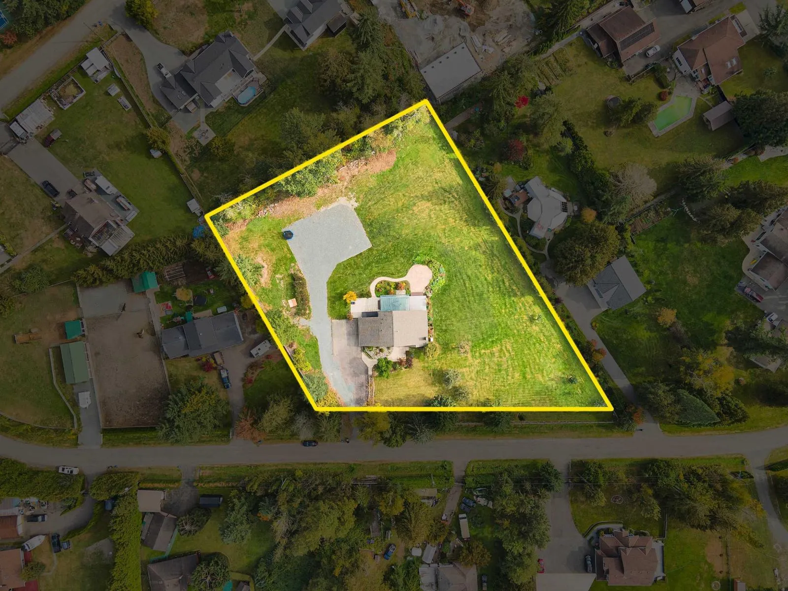 House for rent: 4655 Saddlehorn Crescent, Langley, British Columbia V2Z 2L7