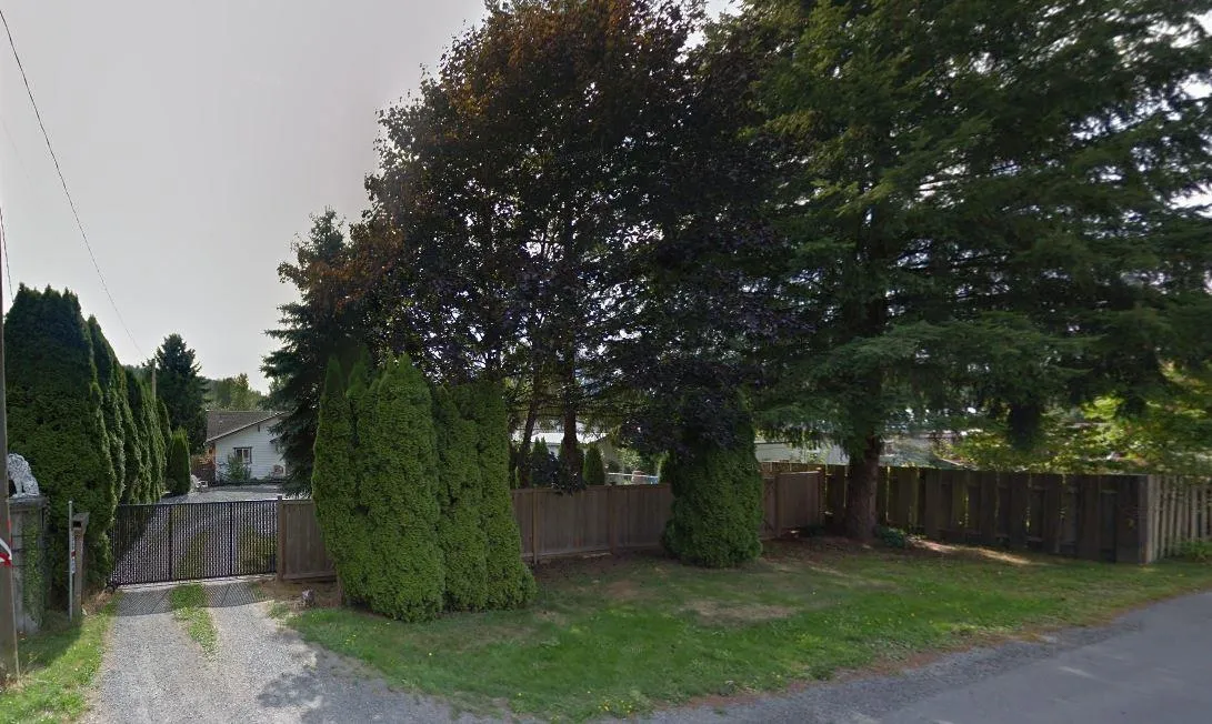 House for rent: 46574 Chilliwack Lake Road|chilliwack River Valley, Sardis - Chwk River Valley, British Columbia V2R 4M9